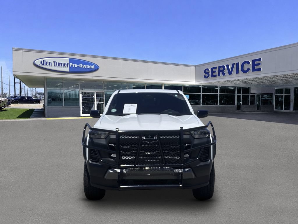 Used 2026 Chevrolet Colorado Trail Boss AWD/4WD image 3