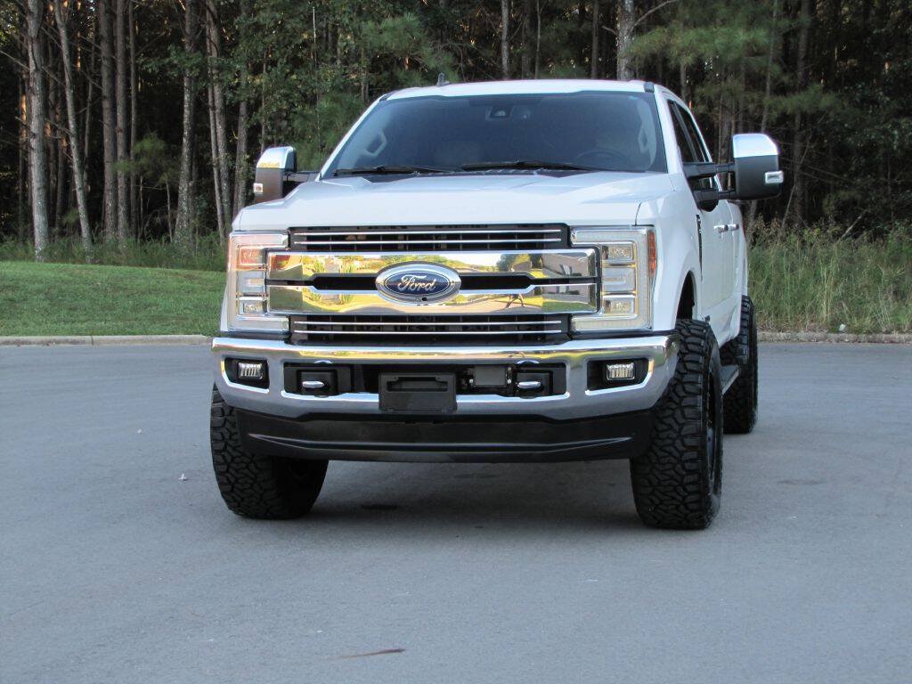 Used 2019 Ford F250 Lariat w/ Lariat Ultimate Package AWD/4WD image 8