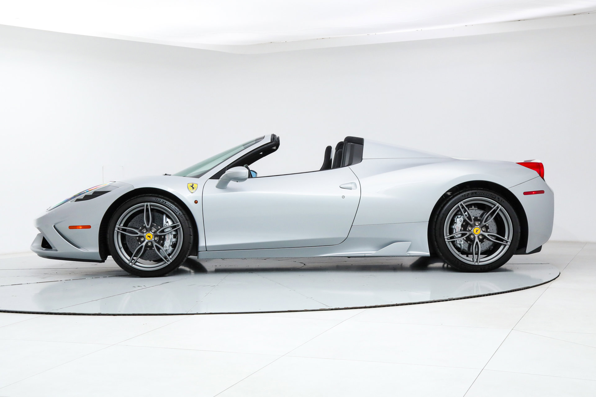 Certified 2015 Ferrari 458 Speciale A image 4