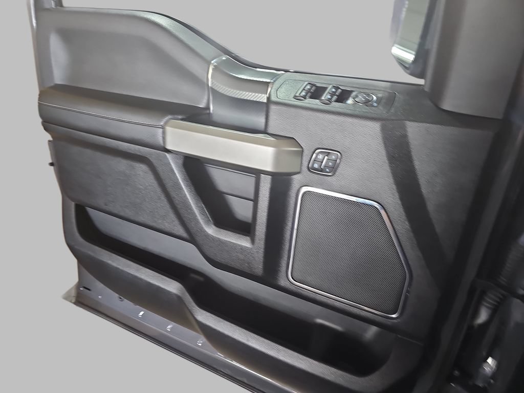 Used 2018 Ford F150 Lariat w/ Equipment Group 502A Luxury AWD/4WD image 32