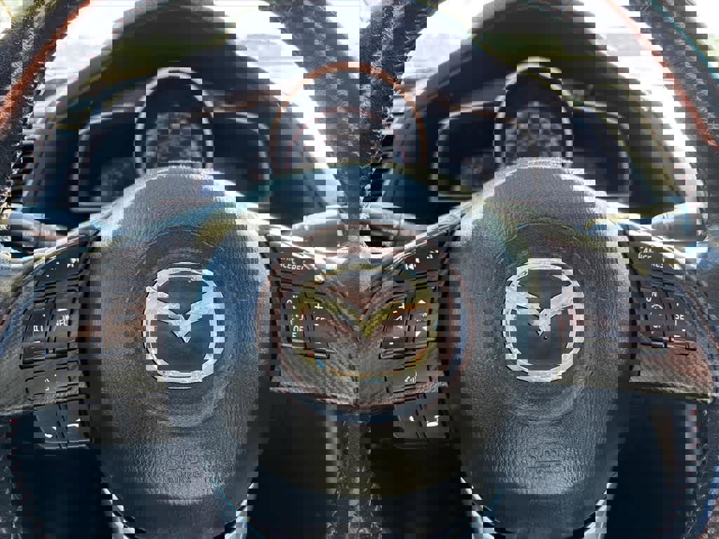 Used 2016 MAZDA MAZDA3 i Touring image 17