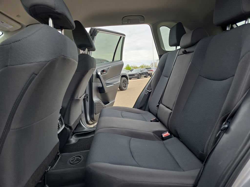 Used 2023 Toyota RAV4 LE FWD image 14