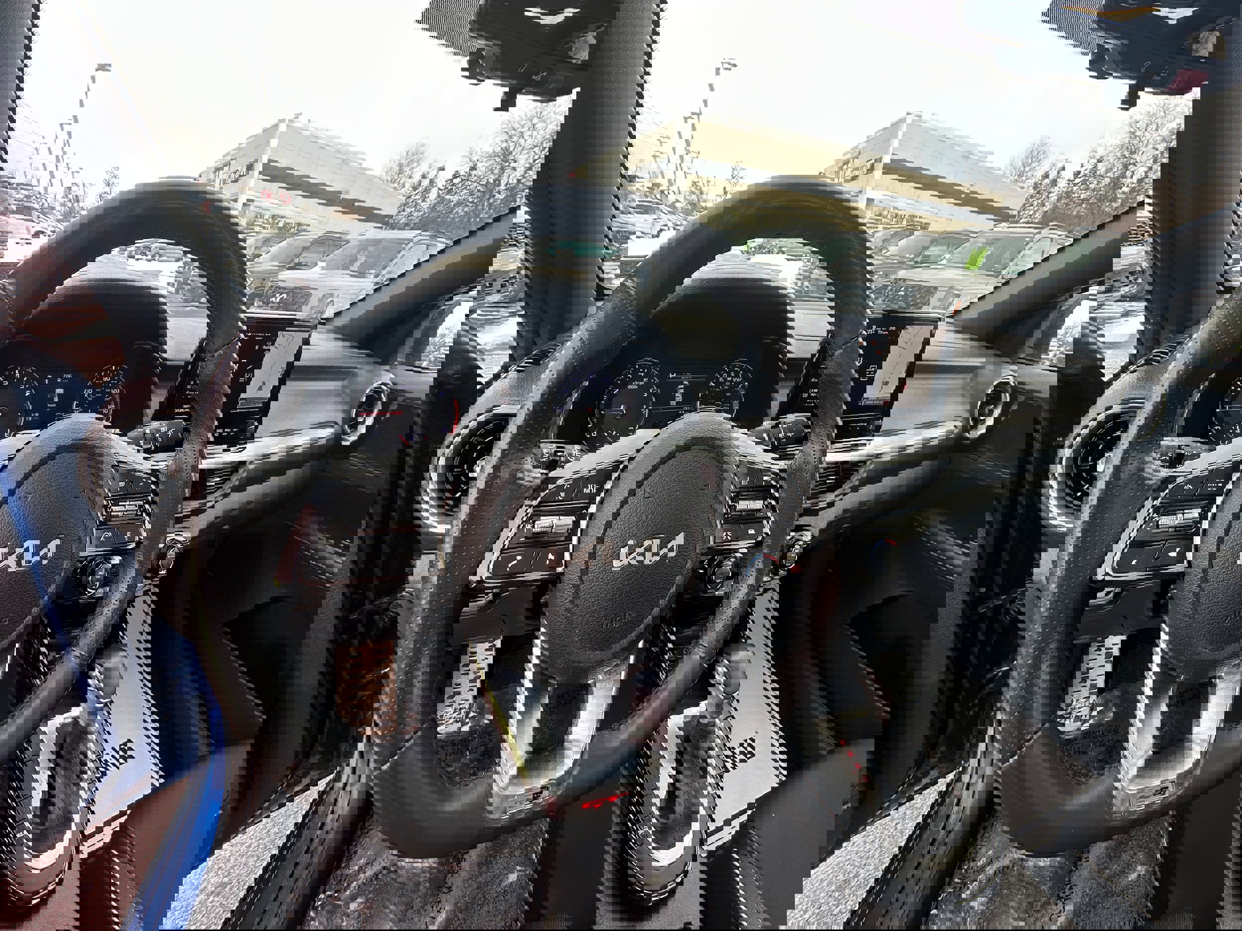 Used 2024 Kia Forte GT-Line w/ GT-Line Premium Package image 29