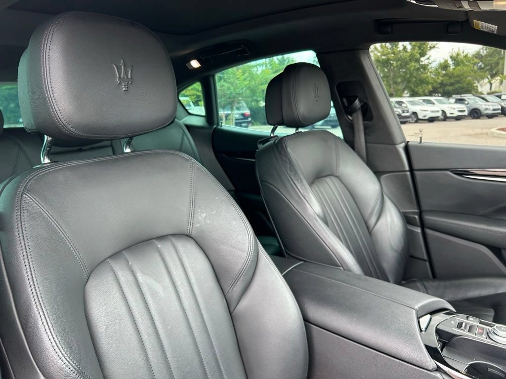 Used 2023 Maserati Levante GT AWD/4WD image 43