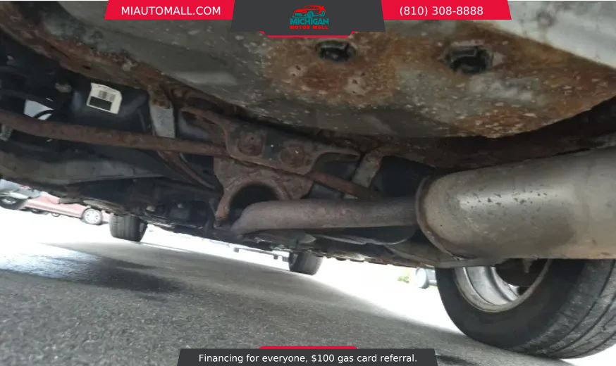 Used 2011 Buick Lucerne CXL w/ Driver Confidence Package image 12