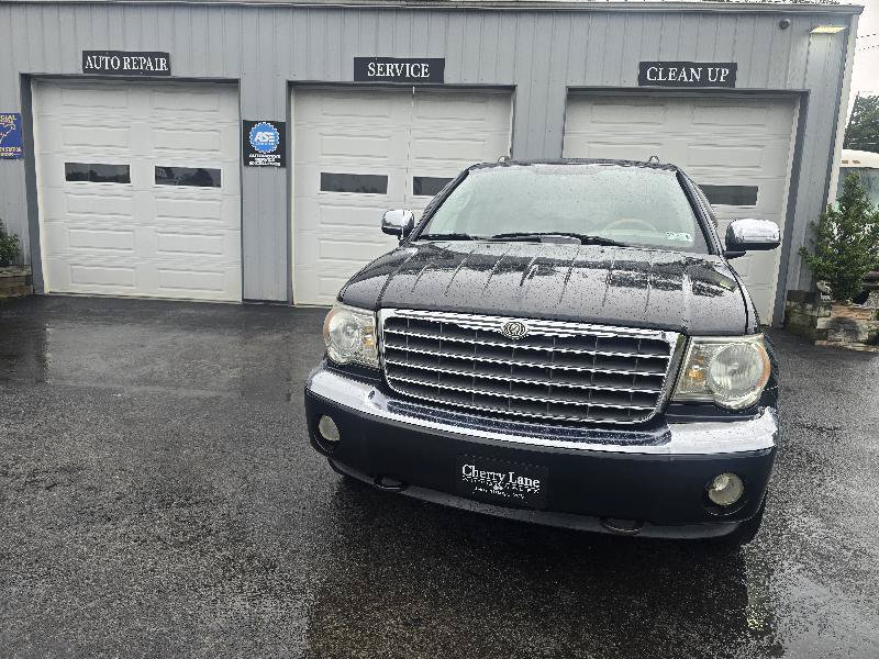 Used 2008 Chrysler Aspen Limited AWD/4WD image 2
