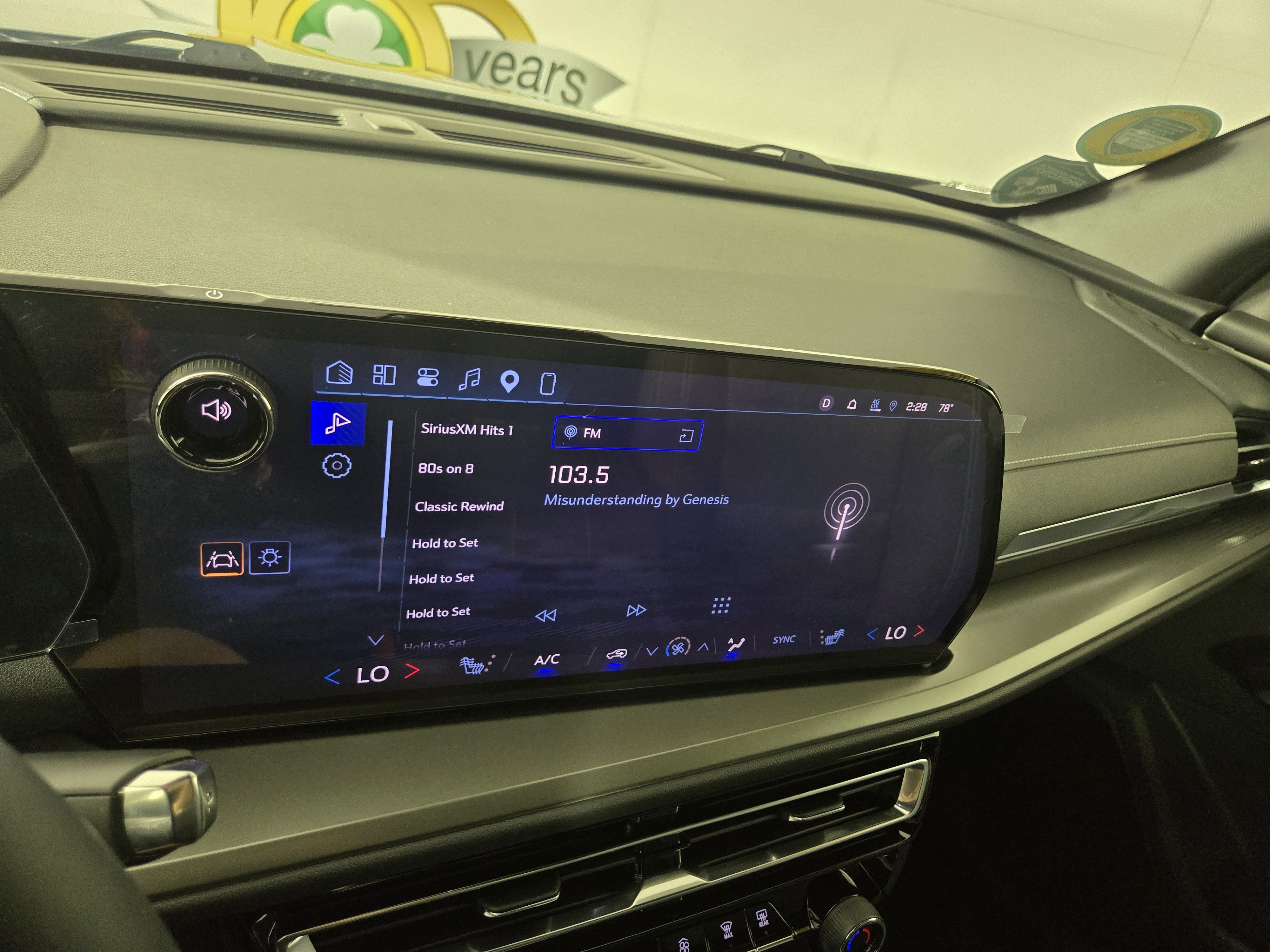 Used 2024 Chevrolet Traverse LS FWD image 20