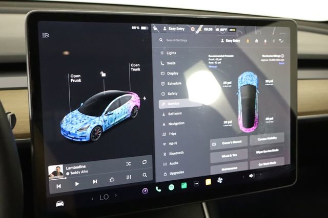 Used 2020 Tesla Model 3 Performance AWD/4WD image 31