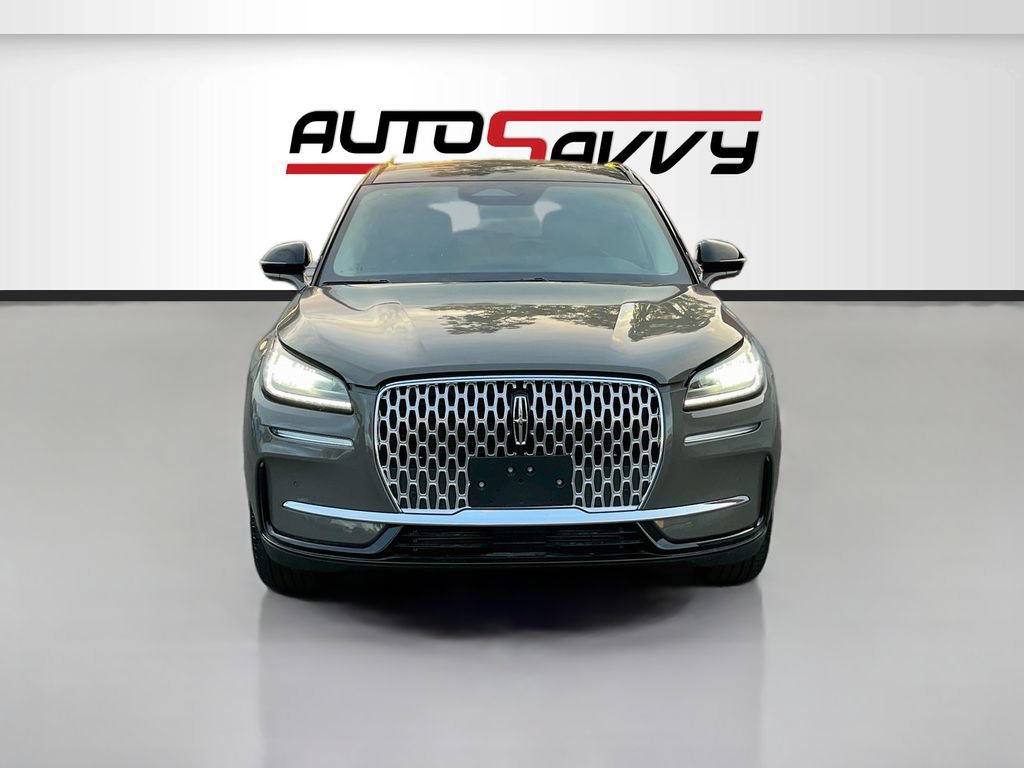 Used 2025 Lincoln Corsair AWD w/ Equipment Group 101A image 2