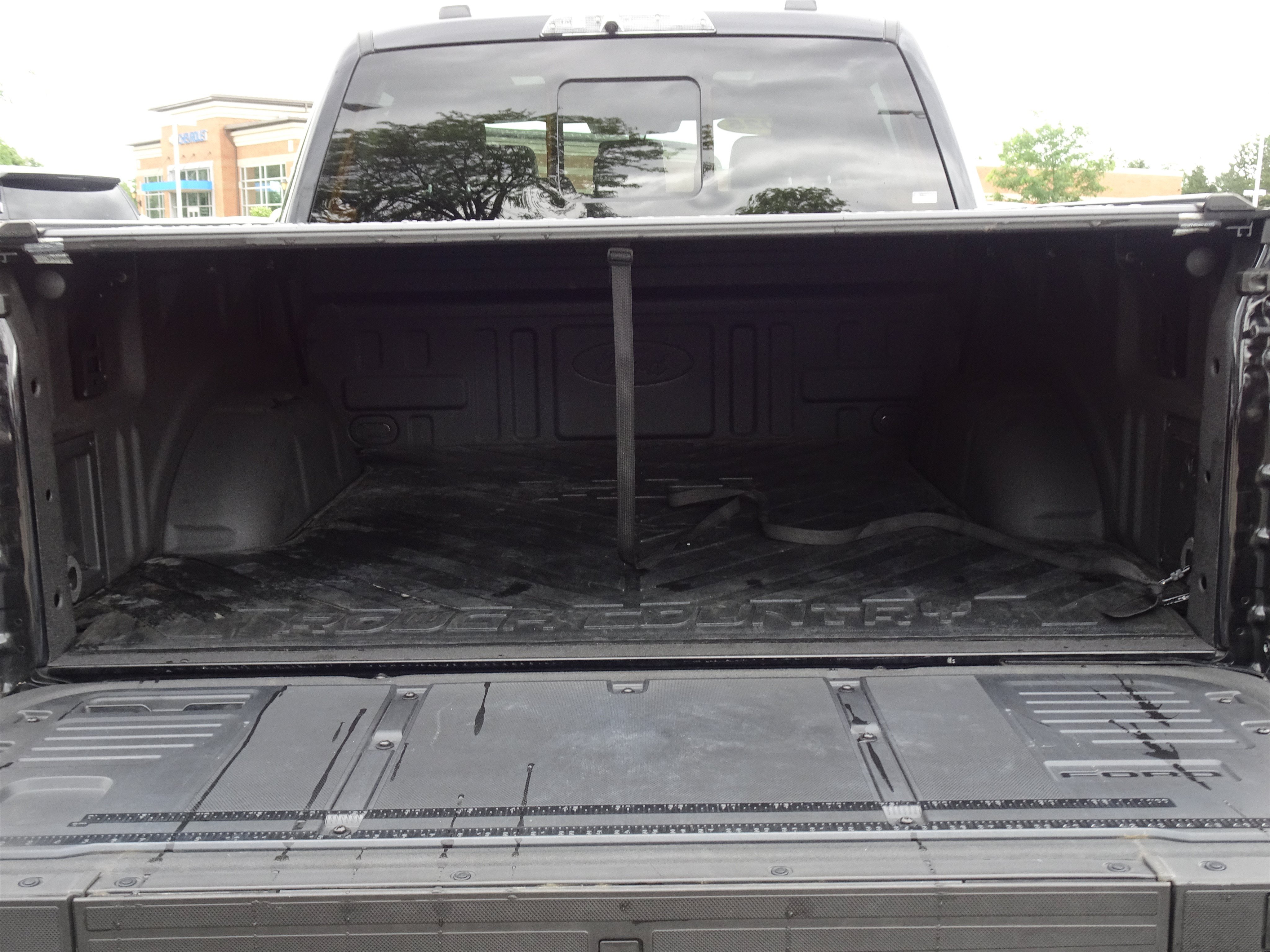 Used 2025 Ford F150 Raptor w/ Equipment Group 803A Raptor R AWD/4WD image 8