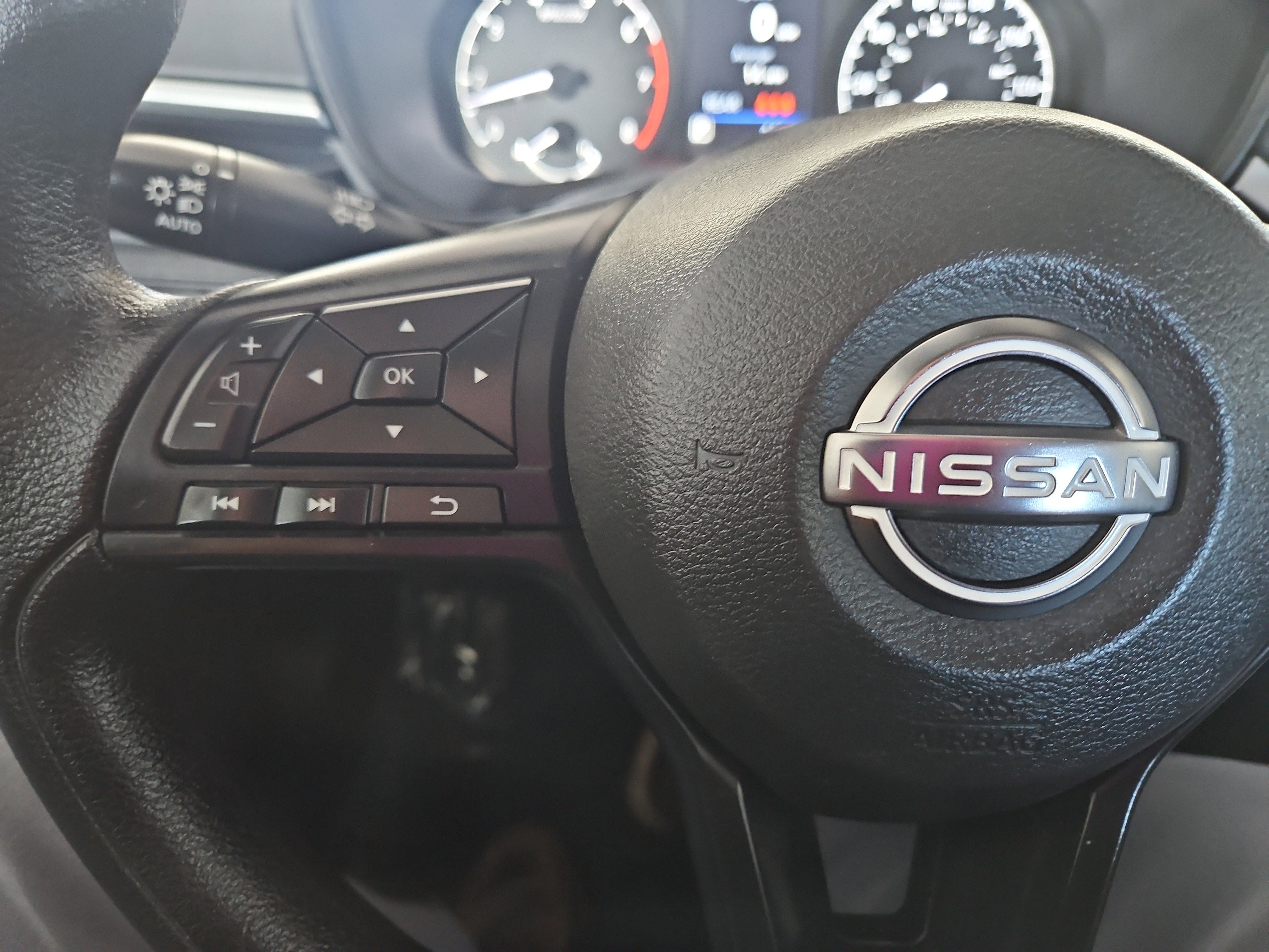 Used 2024 Nissan Altima 2.5 S image 10