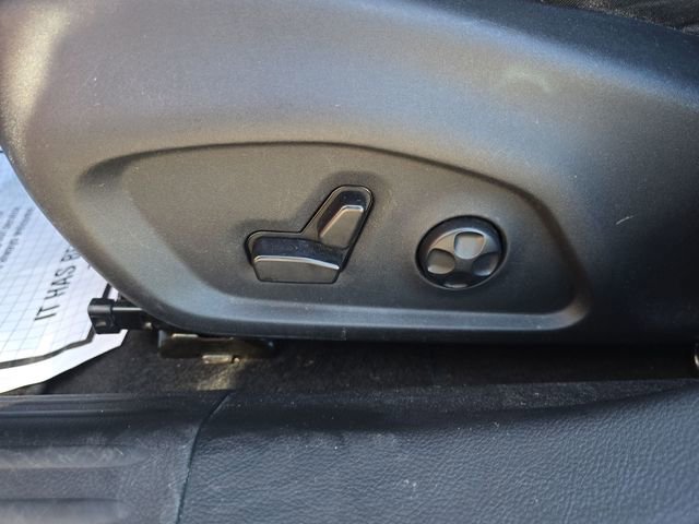 Used 2018 Jeep Compass Limited w/ Navigation Group AWD/4WD image 29