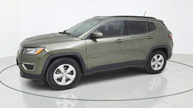 Used 2019 Jeep Compass Latitude FWD image 8