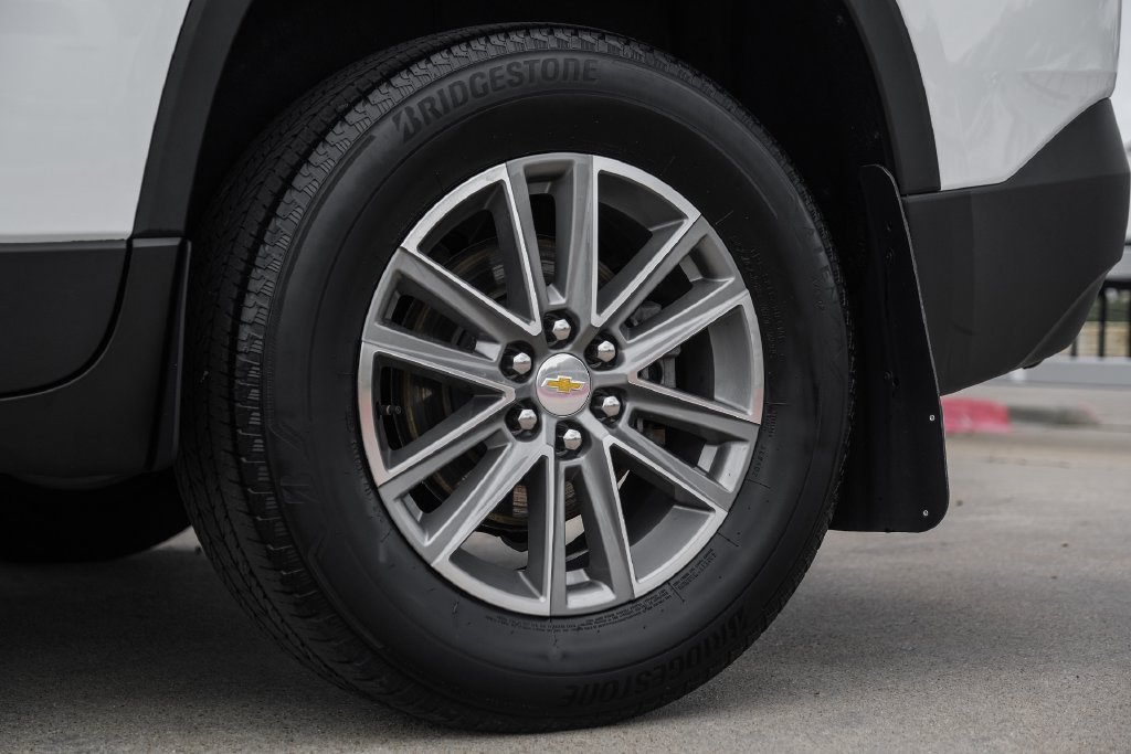 Used 2023 Chevrolet Traverse LT AWD/4WD image 65