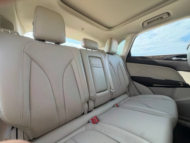 Used 2019 Lincoln MKC Reserve w/ MKC Climate Package AWD/4WD image 19