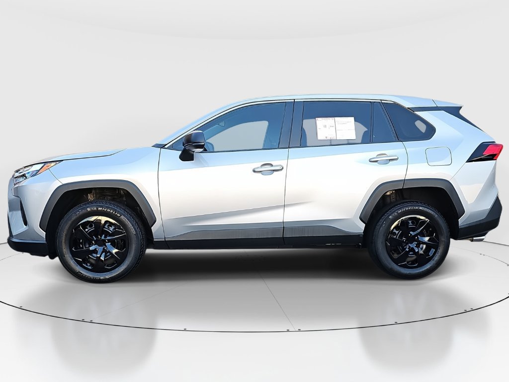 Certified 2025 Toyota RAV4 LE AWD/4WD image 8
