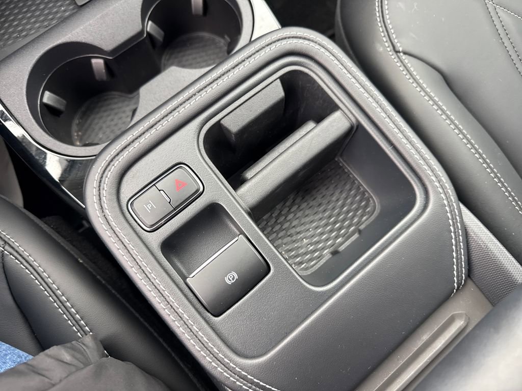 Used 2025 Ford Mustang Mach-E Select w/ Comfort Package Lite AWD/4WD image 37