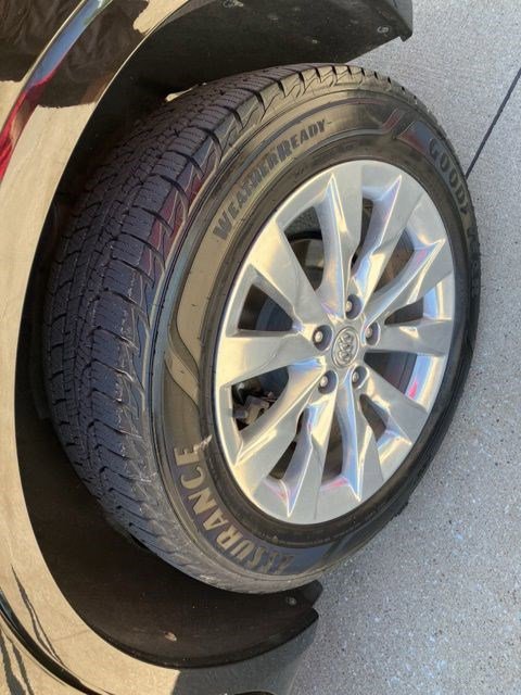 Used 2017 Buick Envision Essence FWD image 26