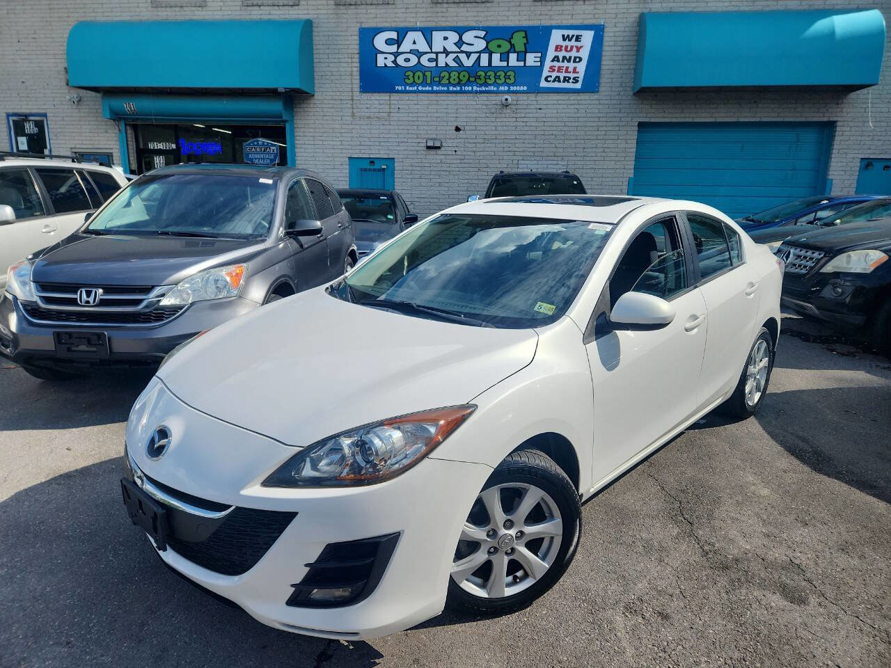 Used 2010 MAZDA MAZDA3 i Touring image 2