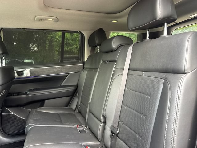 Used 2024 Hyundai Santa Fe Limited AWD/4WD image 11