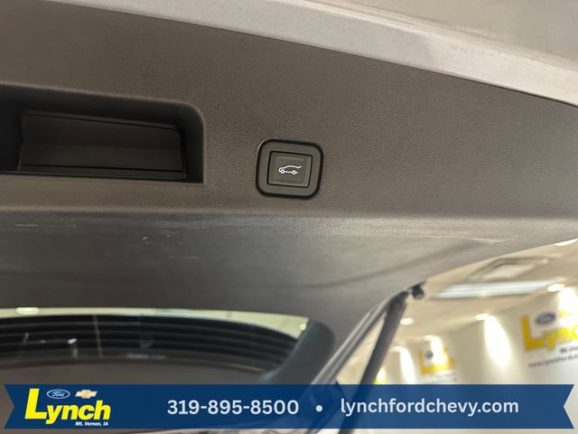 Used 2024 Chevrolet Traverse RS w/ LPO, Floor Liner Package AWD/4WD image 19