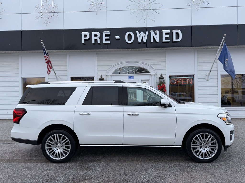 Used 2023 Ford Expedition Max Limited image 4