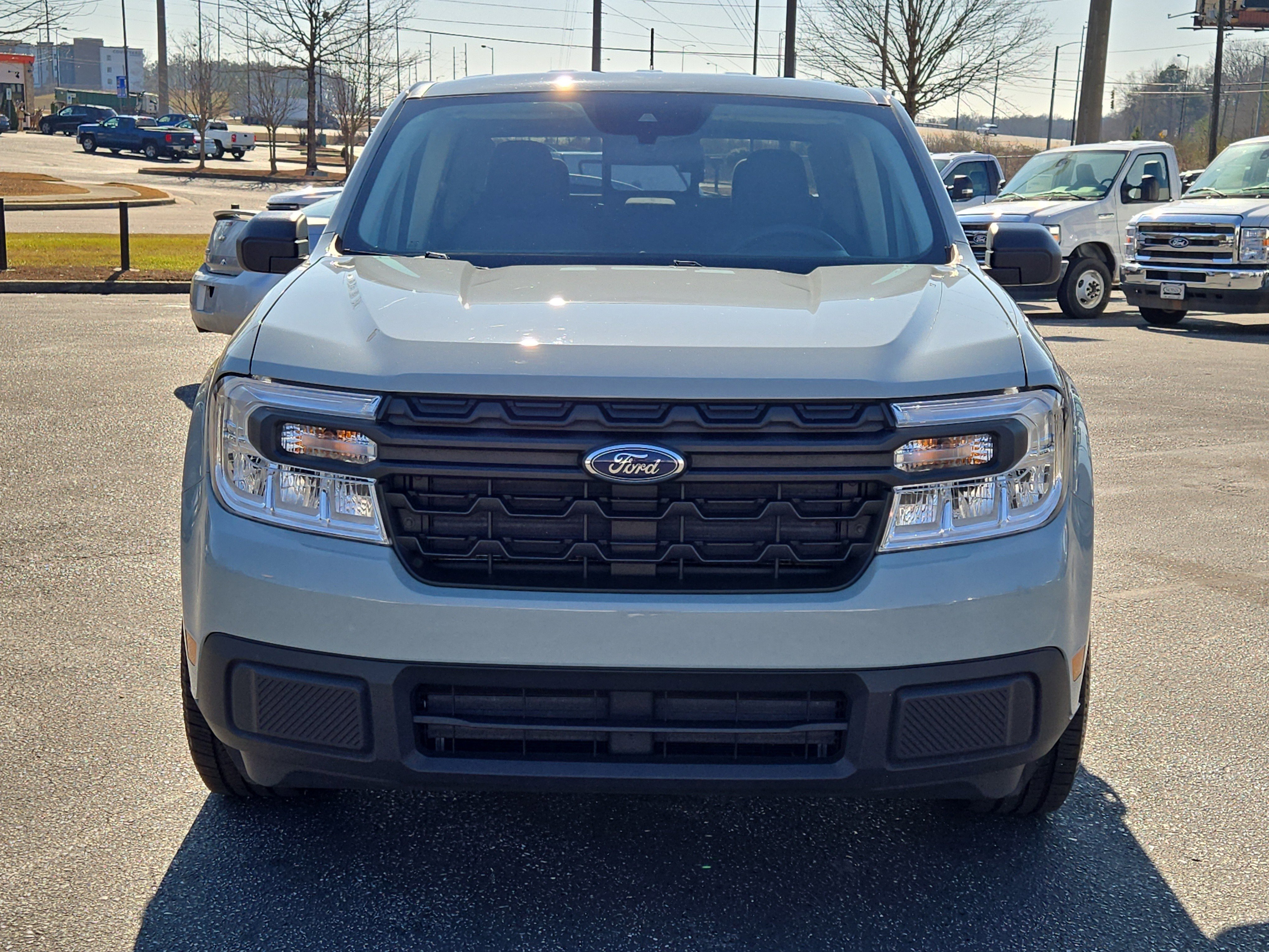 Certified 2023 Ford Maverick XL image 3