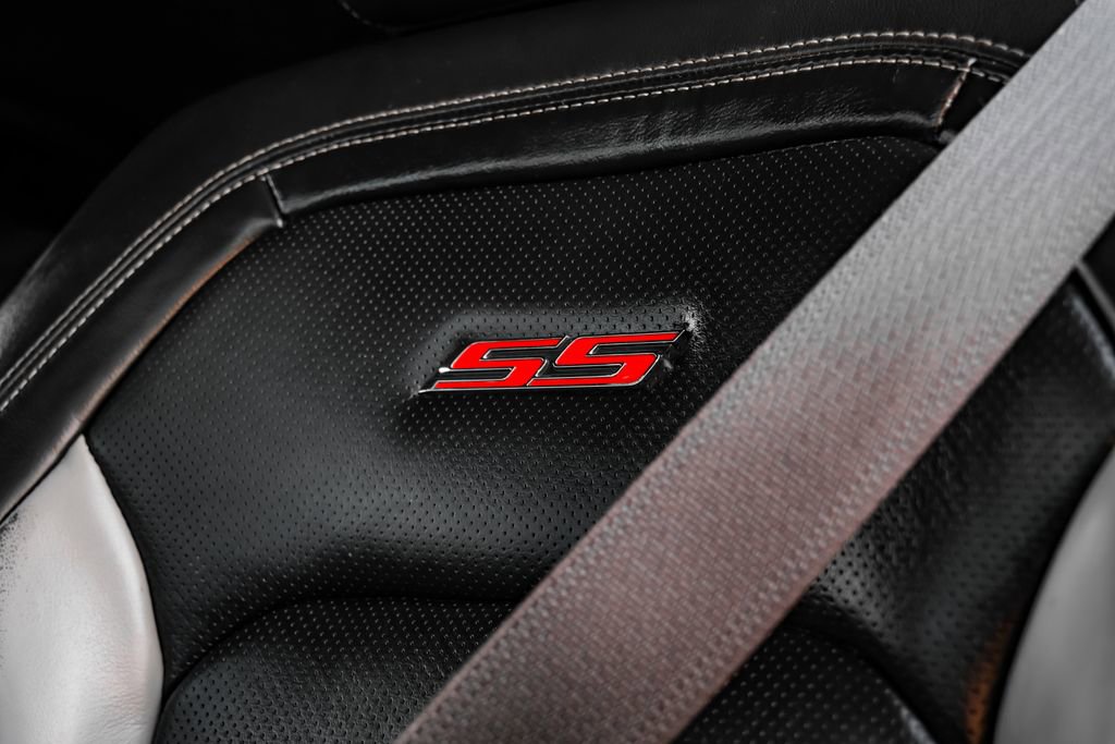 Used 2023 Chevrolet Camaro SS RWD image 32
