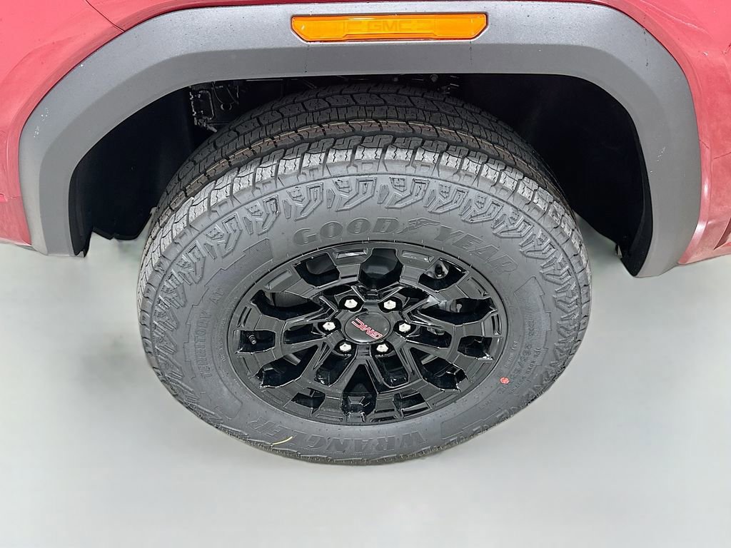 New 2026 GMC Canyon Elevation RWD image 32