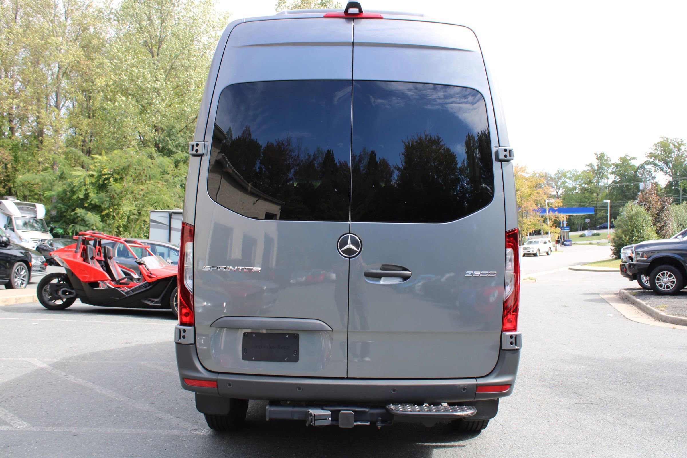 Used 2024 Mercedes-Benz Sprinter 2500 image 5