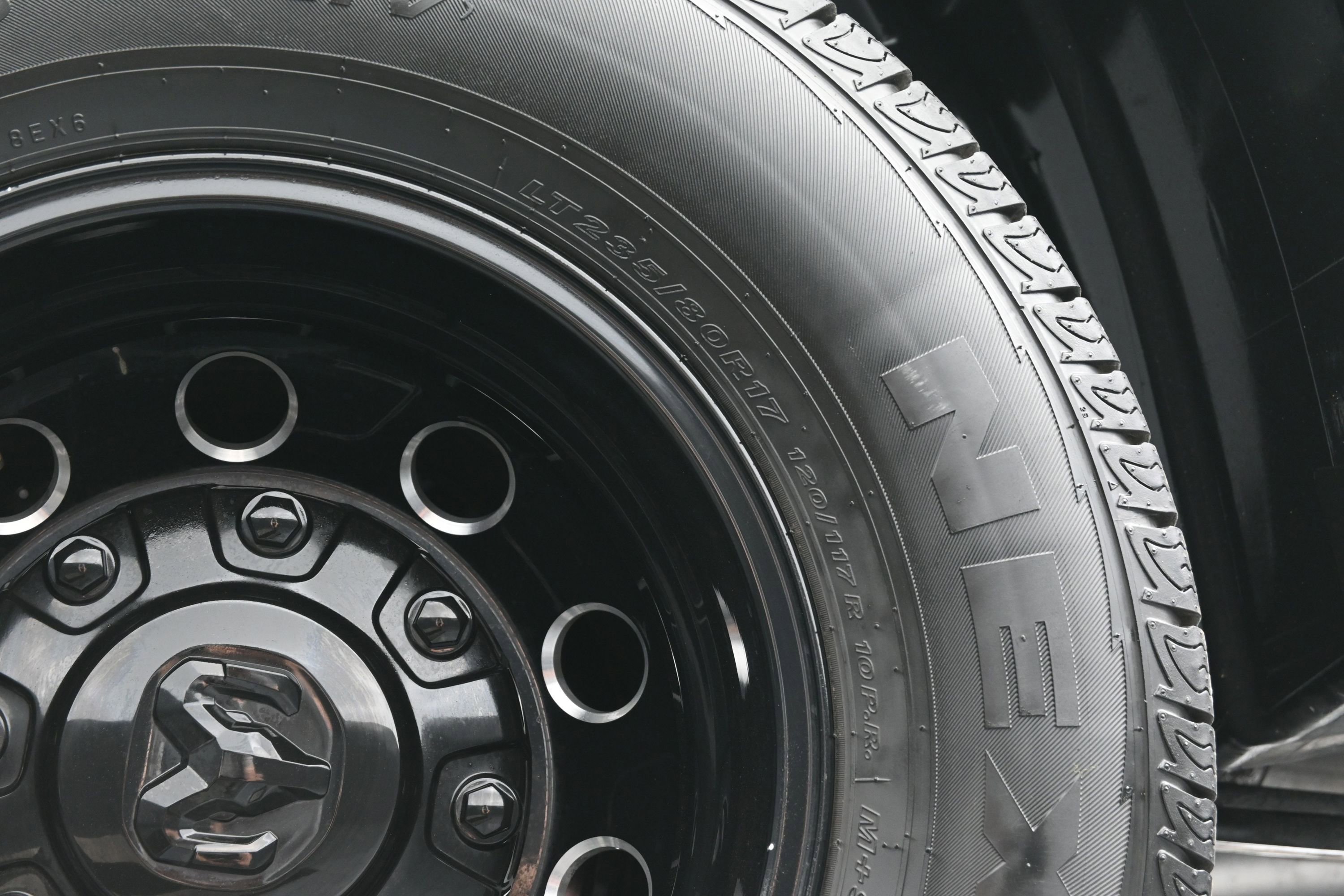 Used 2024 RAM 3500 Laramie w/ Night Edition AWD/4WD image 42