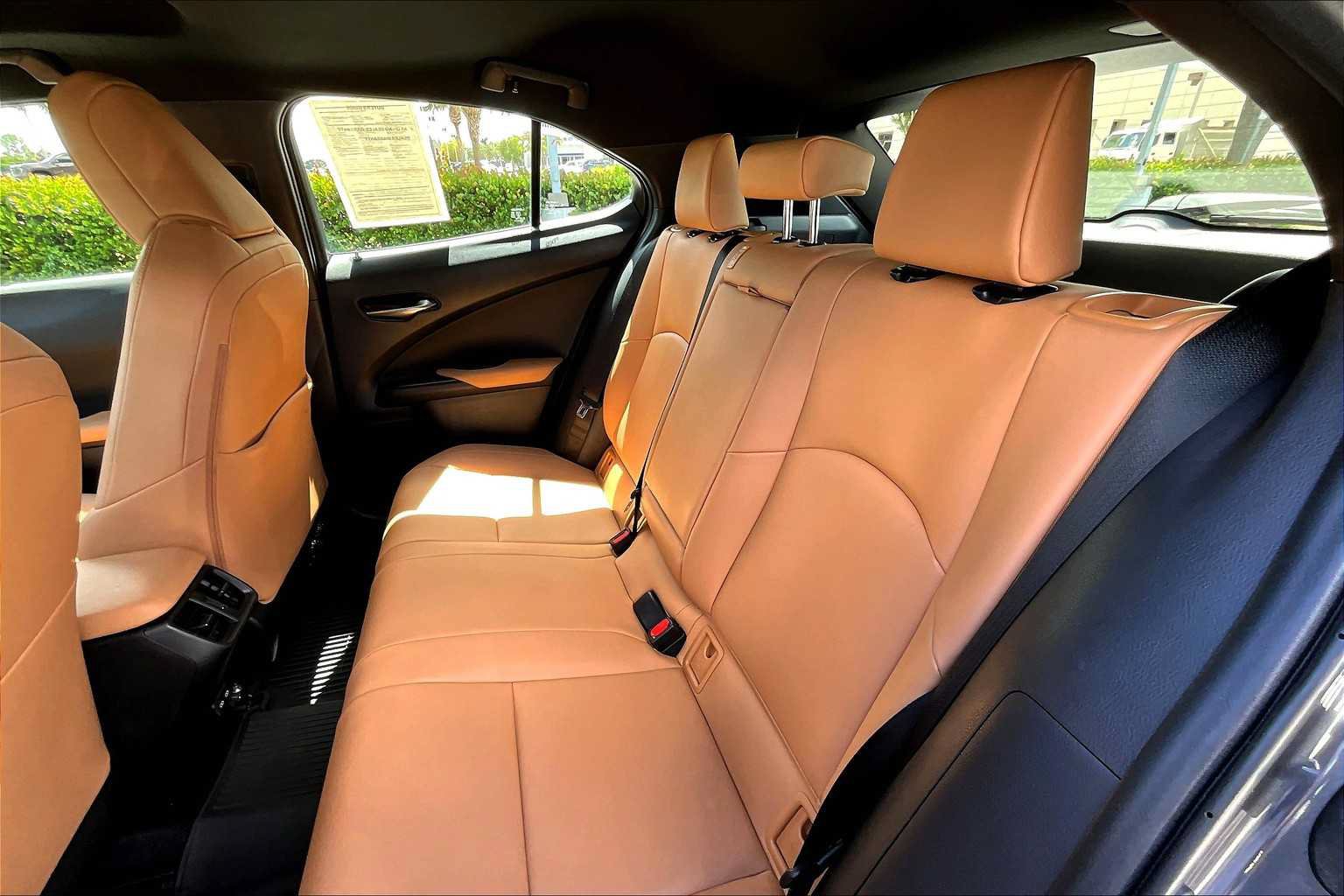 Used 2023 Lexus UX 250h AWD w/ Accessory Package (Z1) image 20
