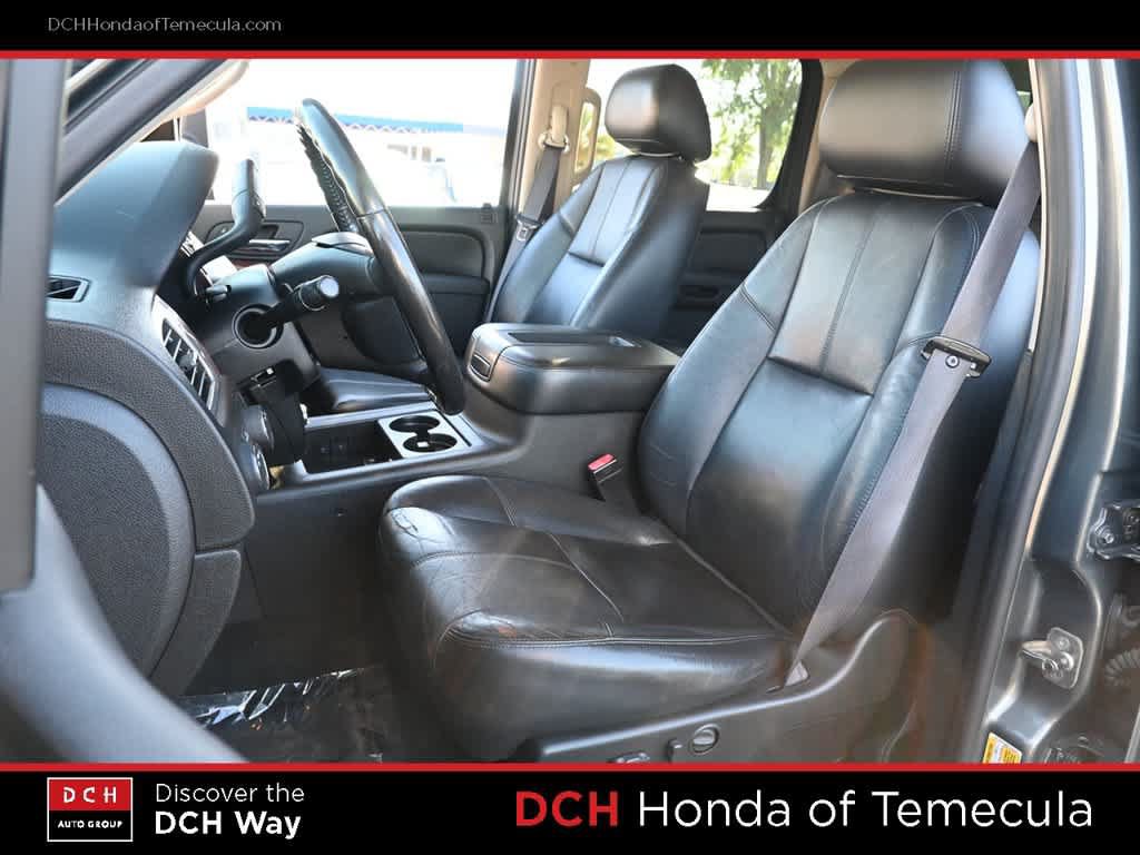 Used 2011 Chevrolet Silverado 2500 LTZ w/ LPO, On The Job Package AWD/4WD image 17