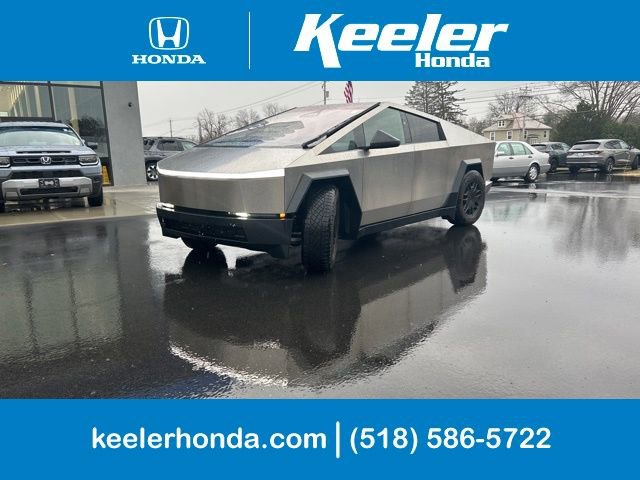 Used 2025 Tesla Cybertruck AWD Crew Cab image 1