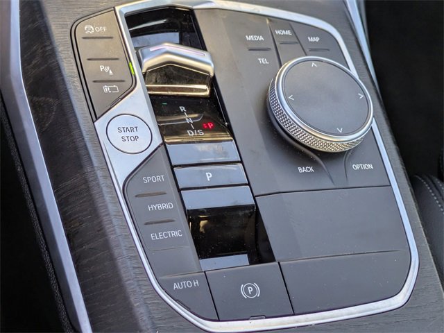 Used 2024 BMW 330e xDrive image 27