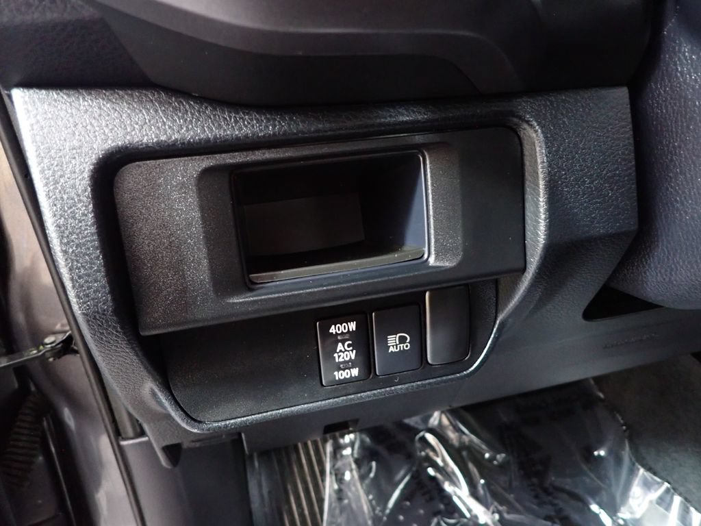Used 2019 Toyota Tacoma TRD Off-Road AWD/4WD image 22