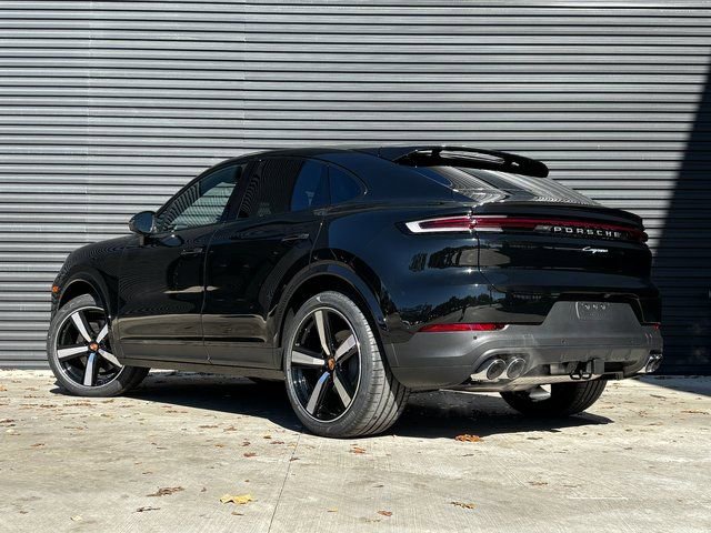 New 2026 Porsche Cayenne Coupe image 3