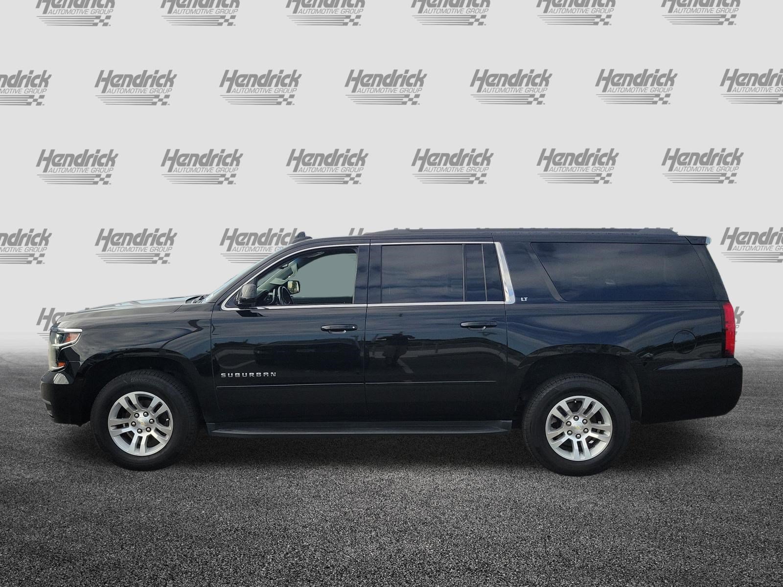 Used 2018 Chevrolet Suburban LT AWD/4WD image 4