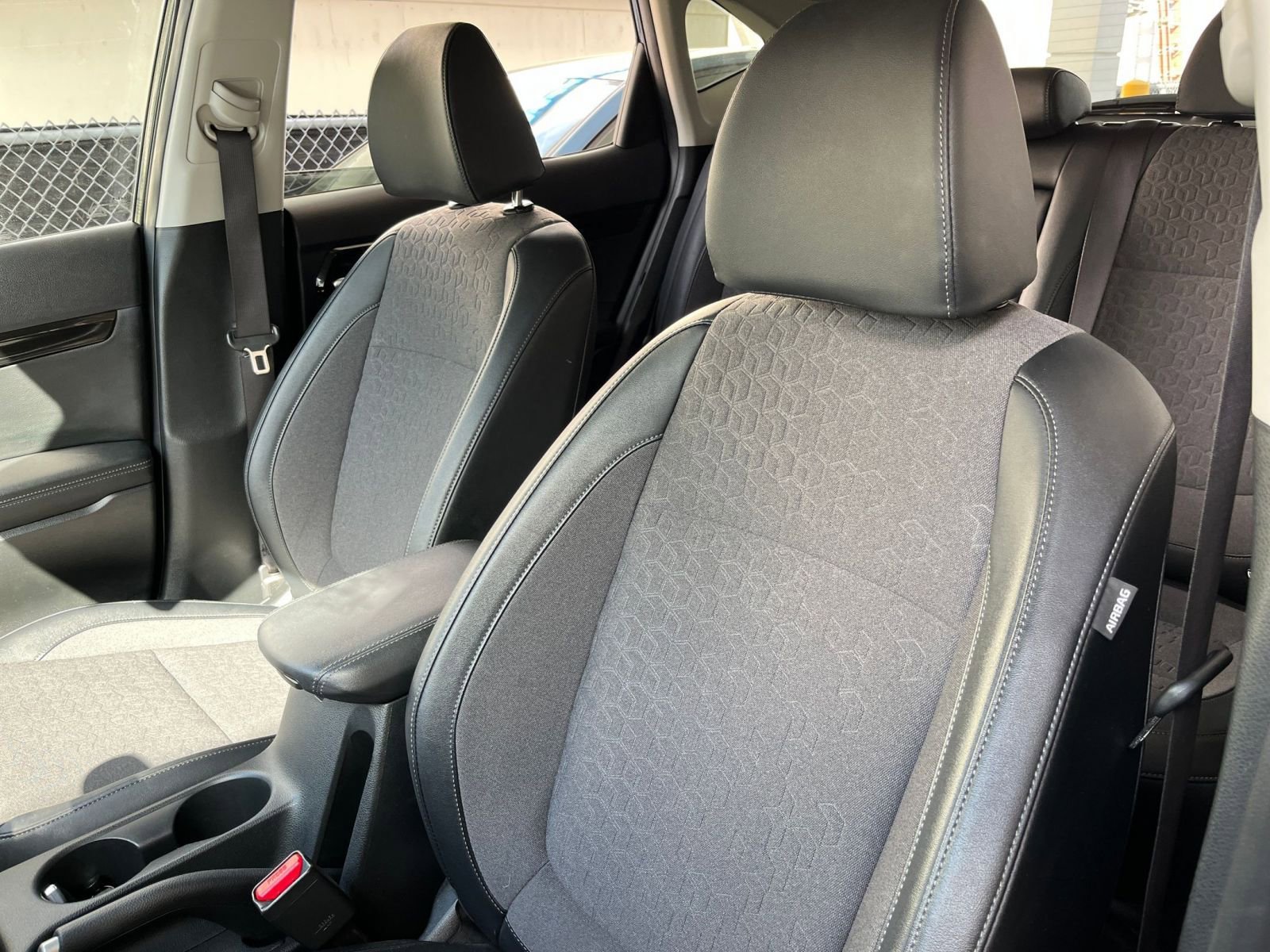 Used 2025 Kia Seltos S image 38