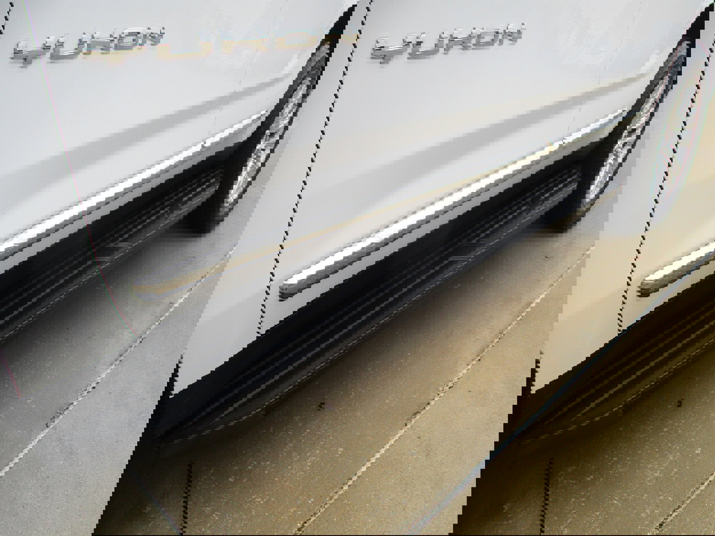 Used 2021 GMC Yukon SLT image 11