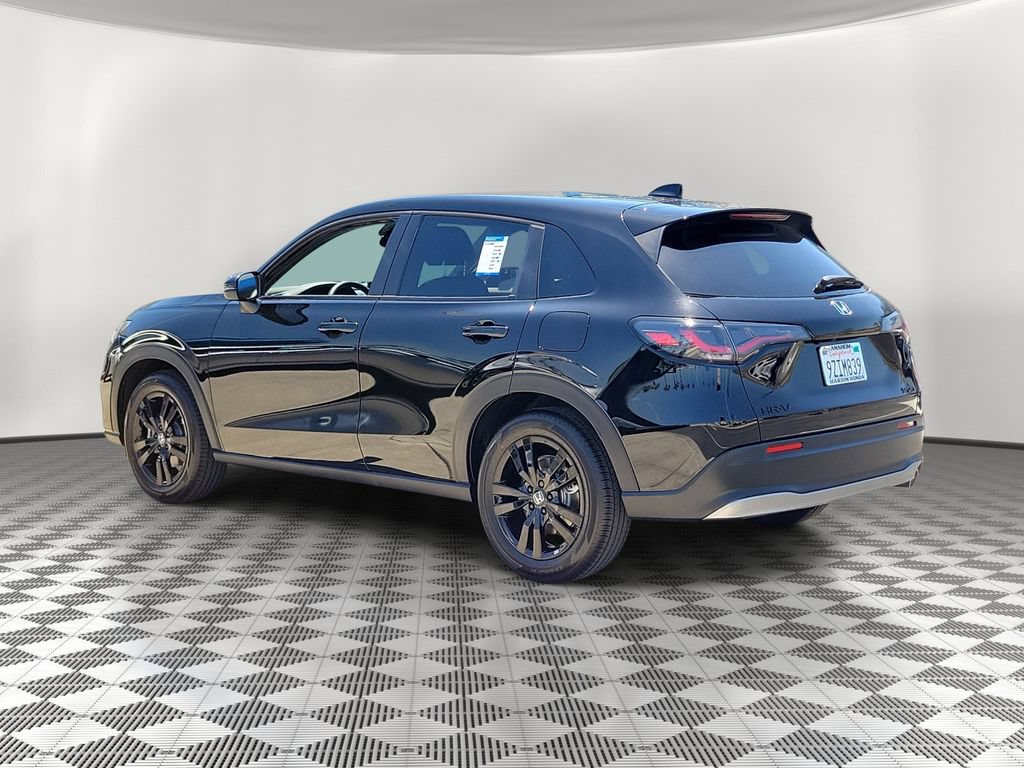 Certified 2027 Honda HR-V Sport image 4