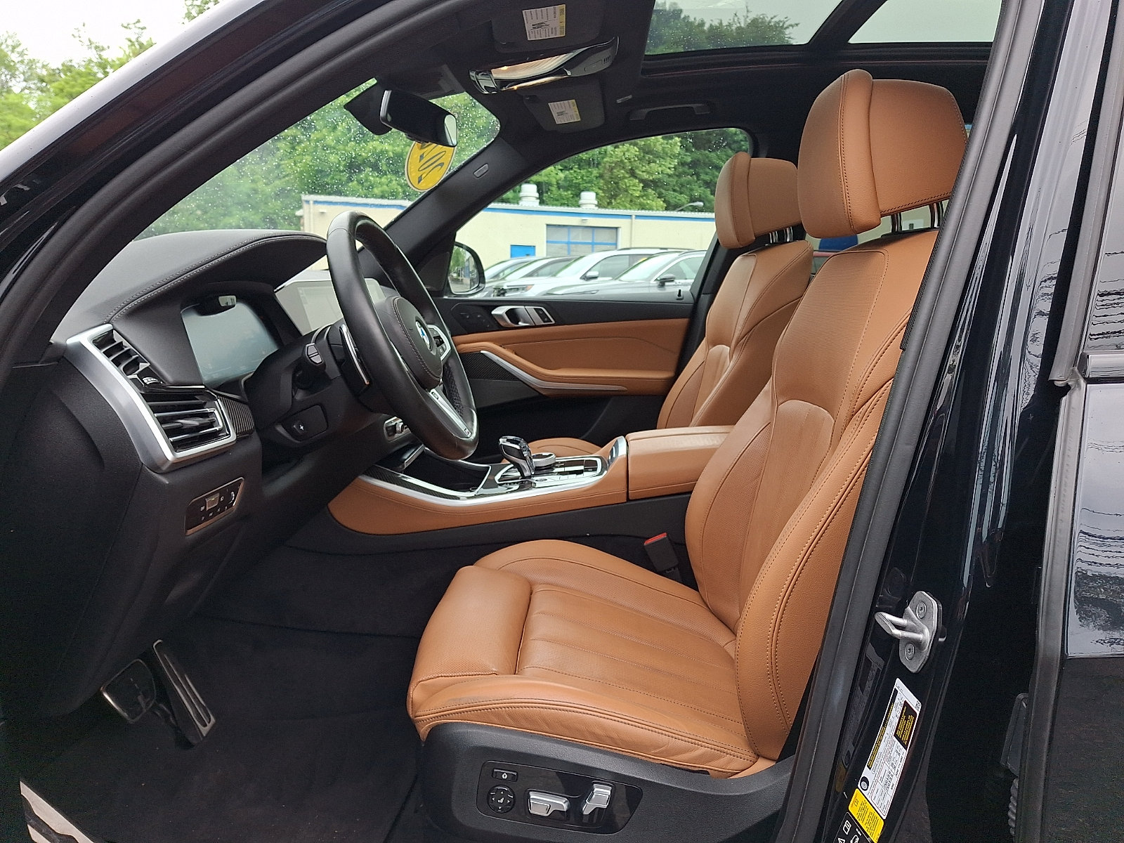 Used 2022 BMW X5 M50i AWD/4WD image 12