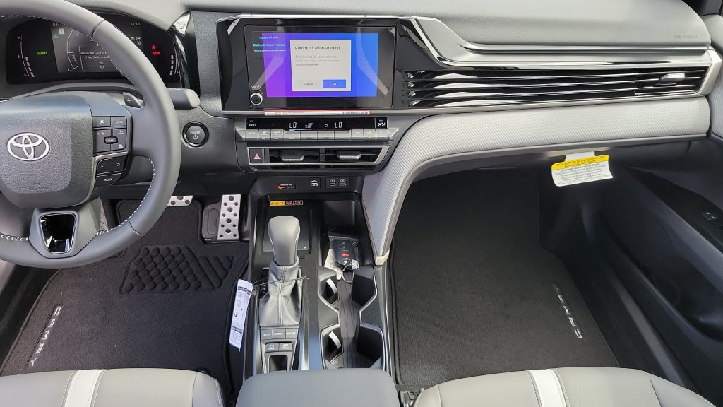 Used 2026 Toyota Camry SE w/ Convenience Package FWD image 15