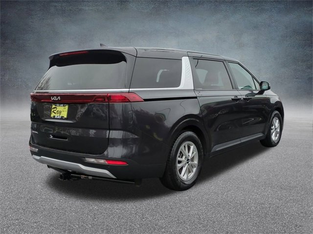 Used 2024 Kia Carnival LX image 9