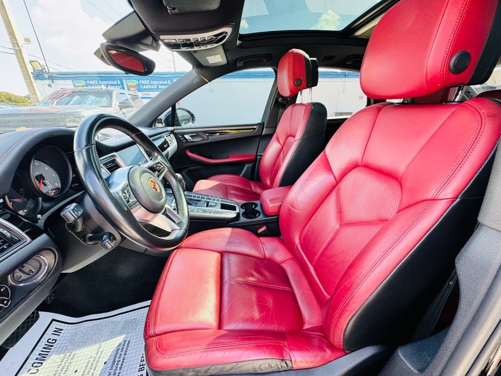 Used 2017 Porsche Macan S image 12