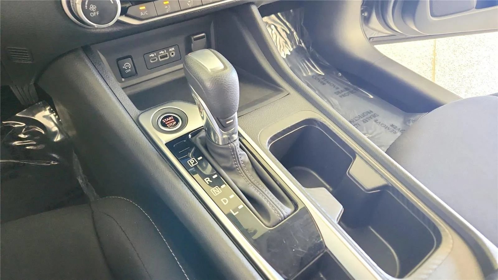 Used 2024 Nissan Sentra SV FWD image 26