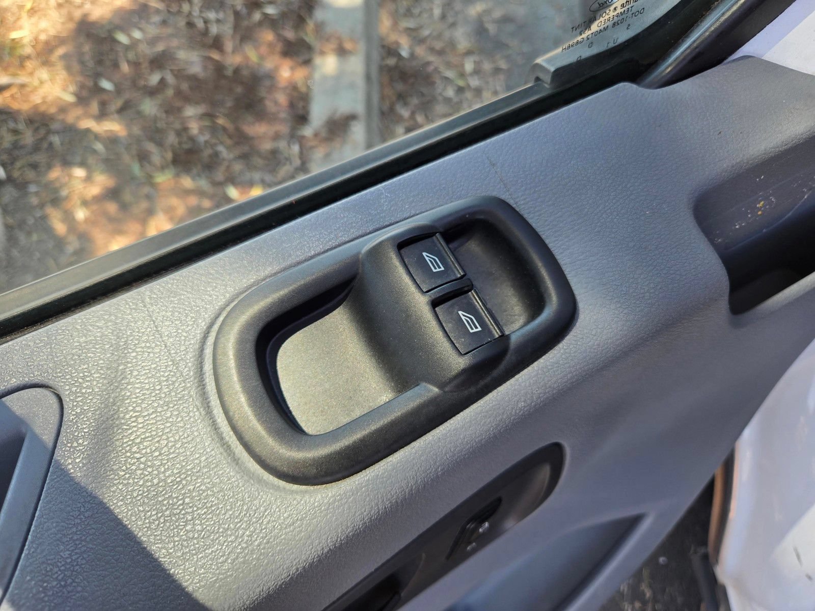 Used 2015 Ford Transit 350 XL RWD image 15