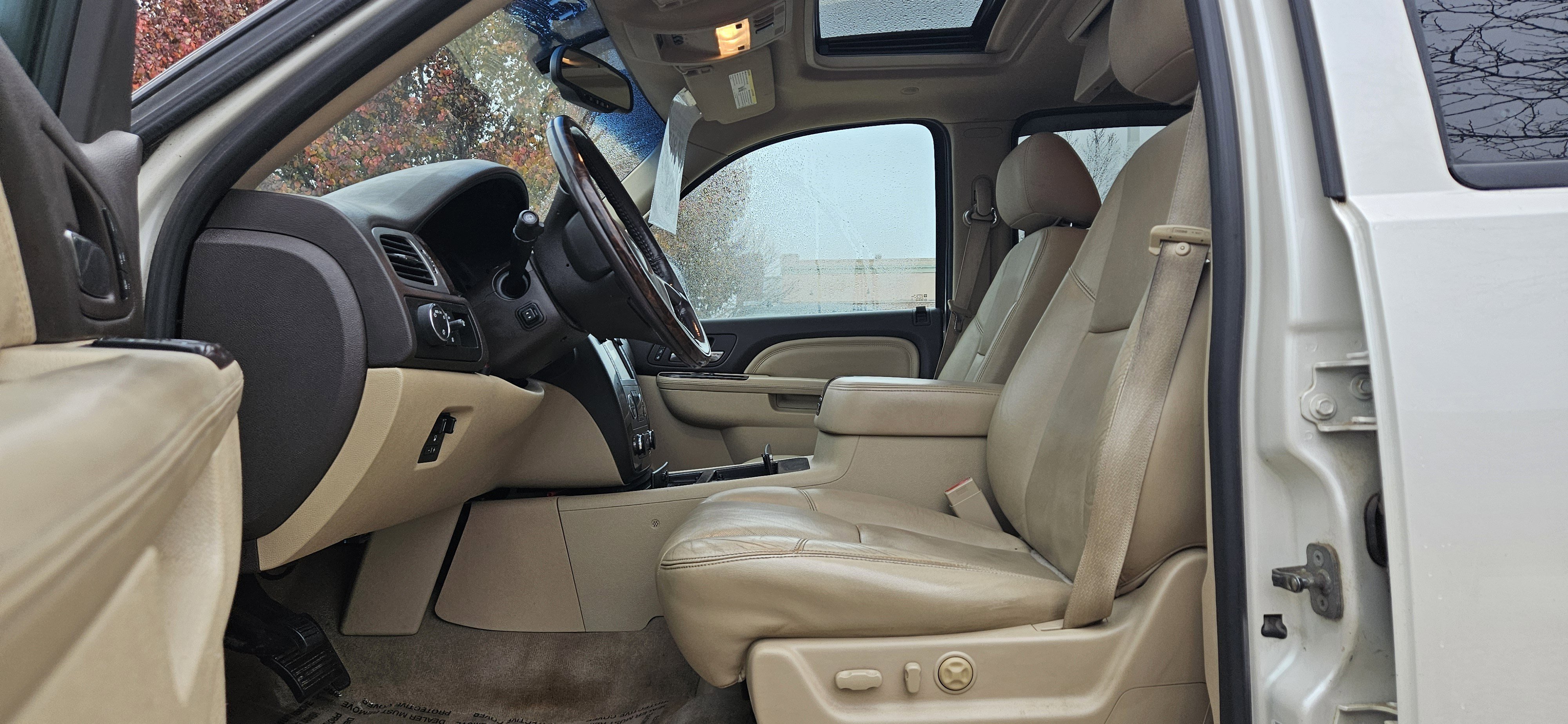 Used 2012 GMC Yukon Denali image 9