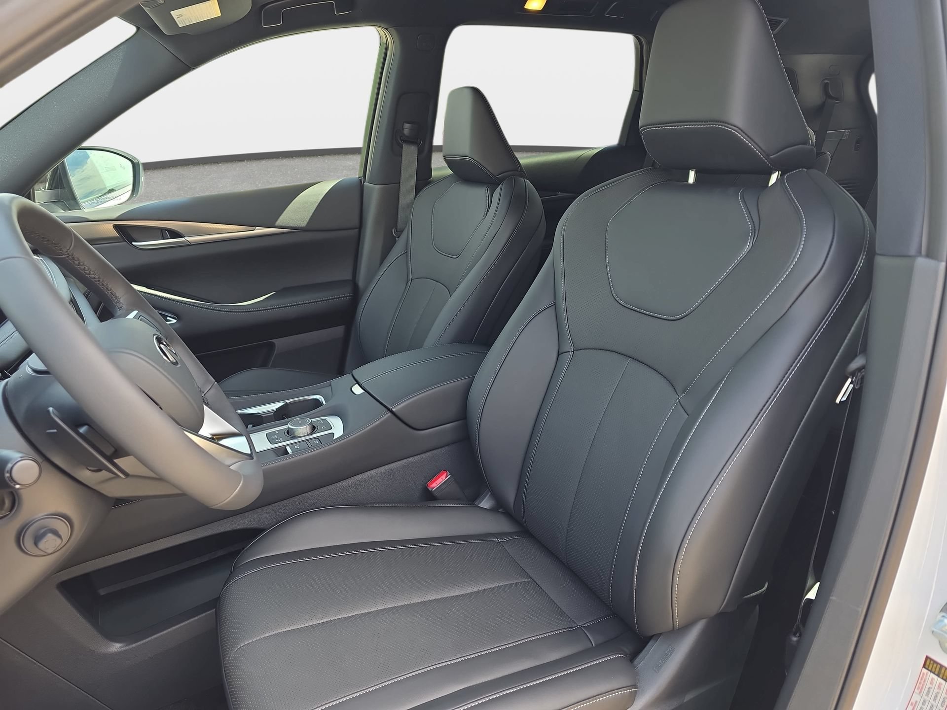 New 2027 INFINITI QX60 Sport w/ Dark Cargo Package AWD/4WD image 15