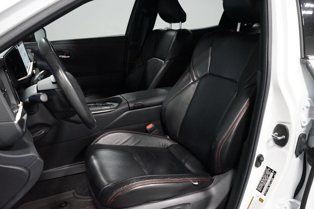 Used 2023 Toyota Crown AWD/4WD image 6